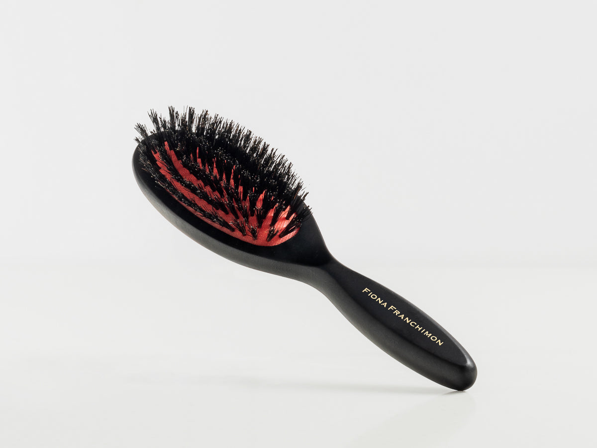 Fiona Franchimon Flat Pocket Brush | Polish & Shine